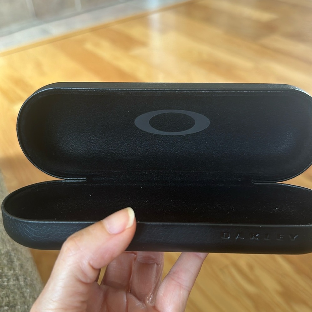 Oakley sunglasses case